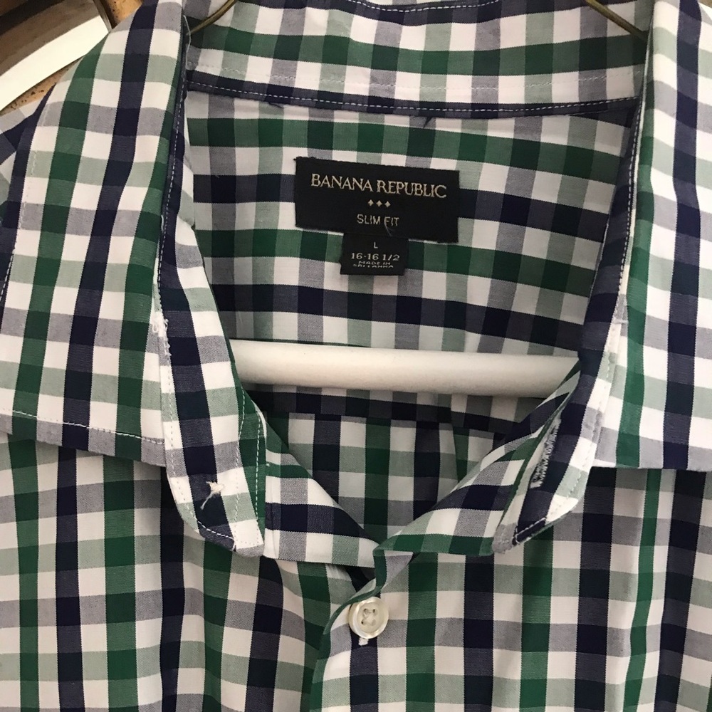 💚💙BANANA REPUBLIC PLAID BUTTON DOWN